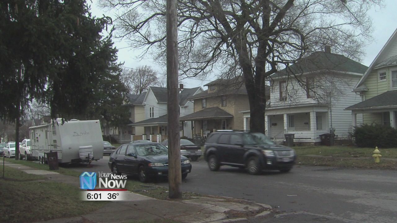 Two shootings Sunday morning in Lima could be connected, one victim in the hospital